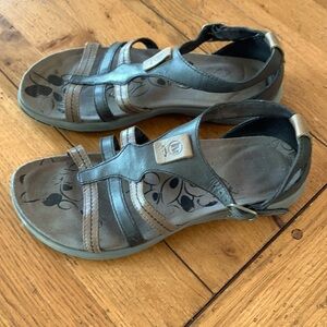 Merrell Cantor Lavish T-Strap Leather Sandals Women’s Black Brown Shoes Size 8